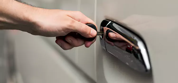 Why Choose Our Auto Locksmith Team in Lorette, MB?