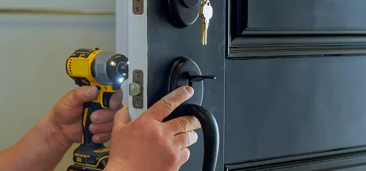 Commercial Door Lock Installation Lorette