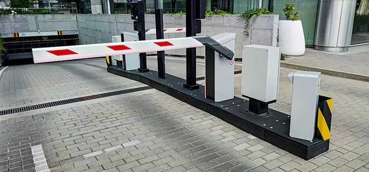 Custom Gate Design & Integration Lorette